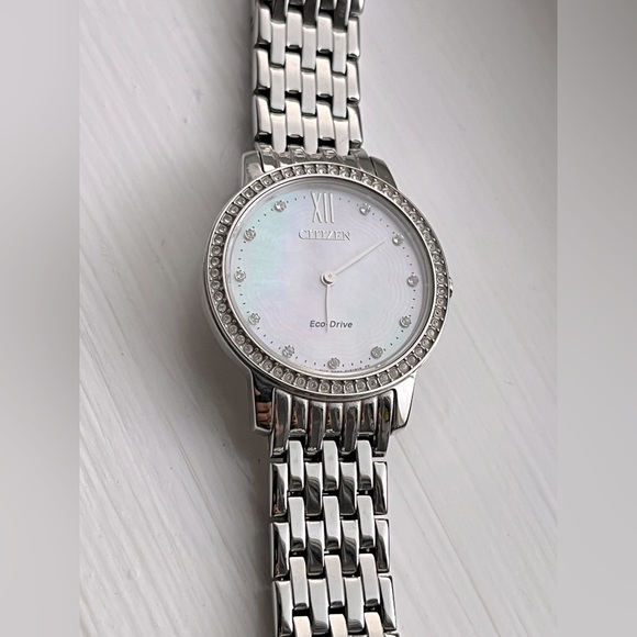 Citizen Silhouette Crystal - Picture 1 of 4